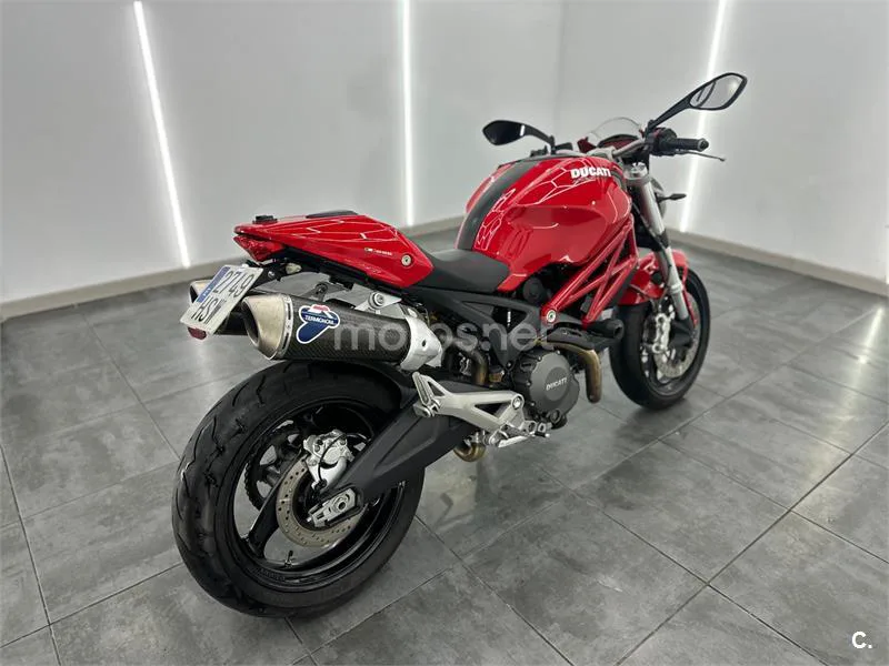 Ducati Monster 696 – Vista 29