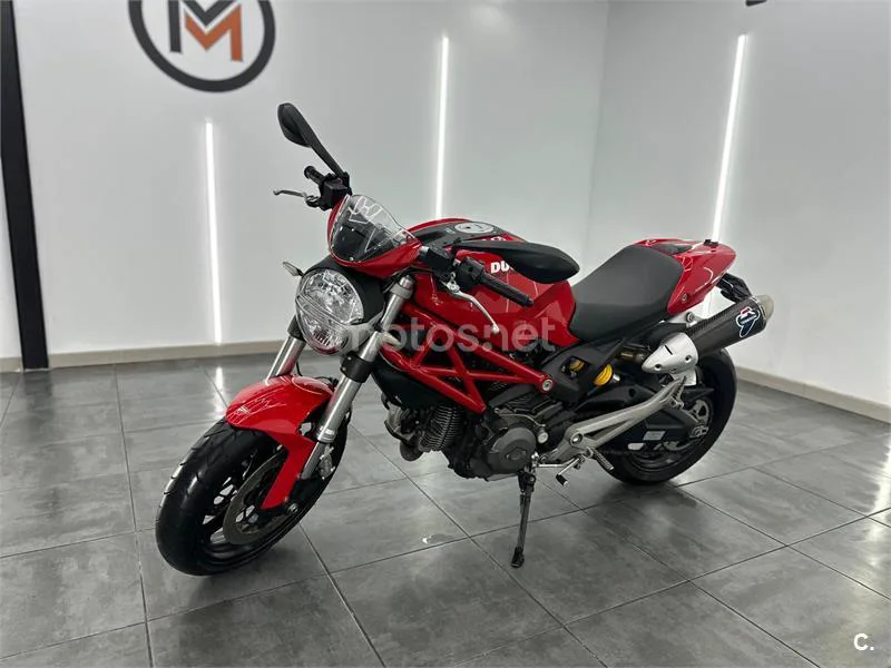Ducati Monster 696 – Vista 4