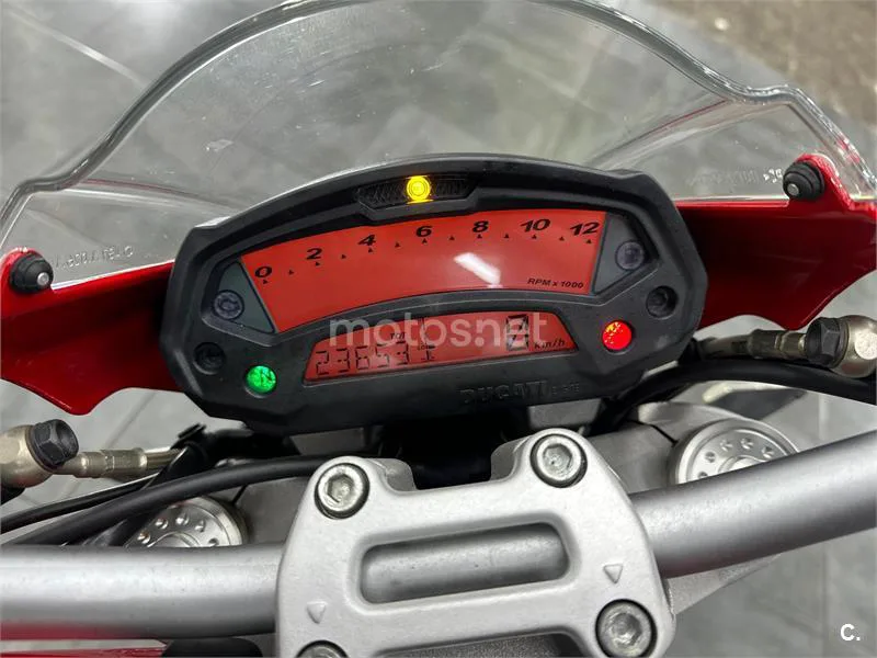 Ducati Monster 696 – Vista 8