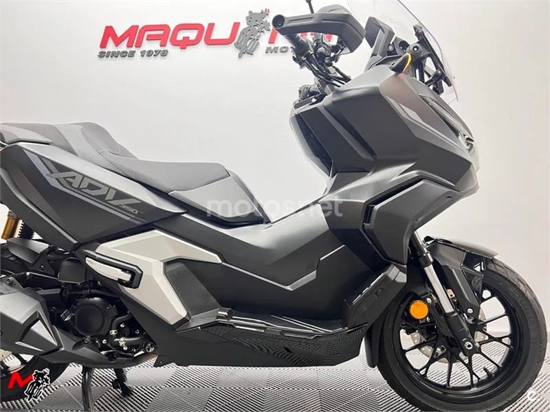 Honda ADV 350 – Vista 3