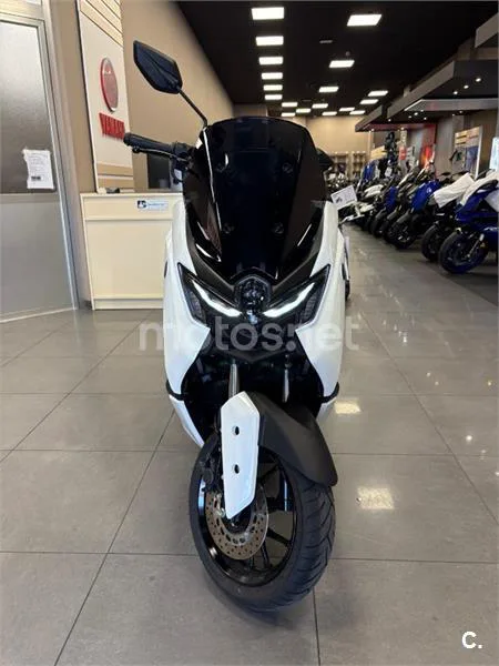Yamaha NMAX – Vista 3