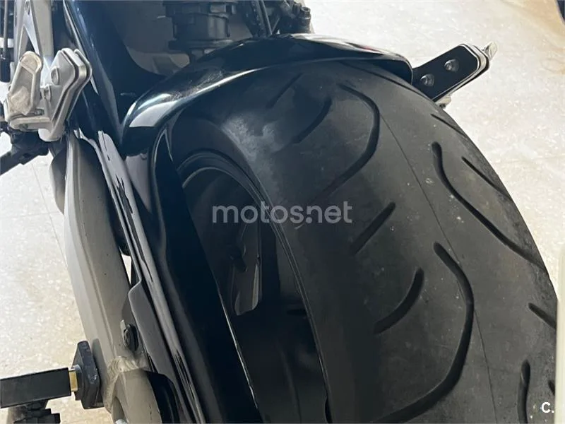 Honda CB600F Hornet - Vista 12