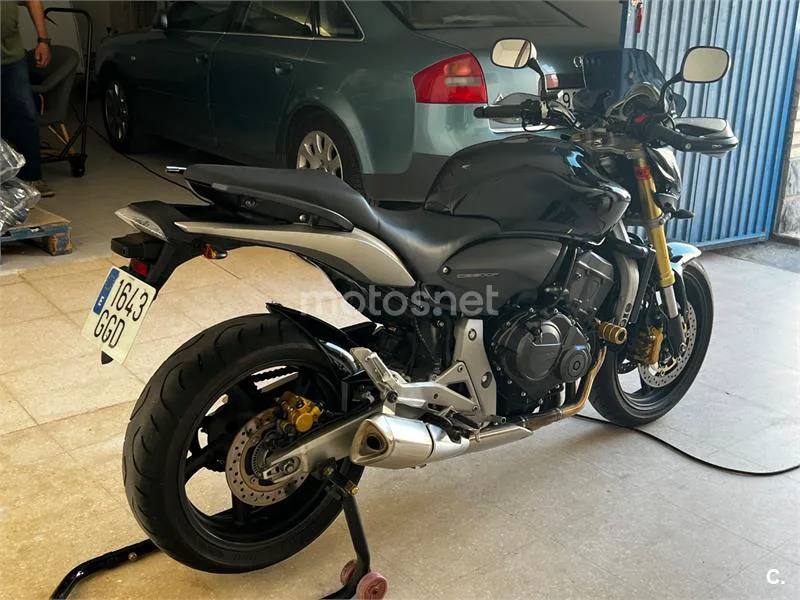 Honda CB600F Hornet - Vista 3
