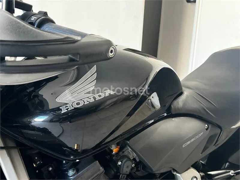 Honda CB600F Hornet - Vista 8