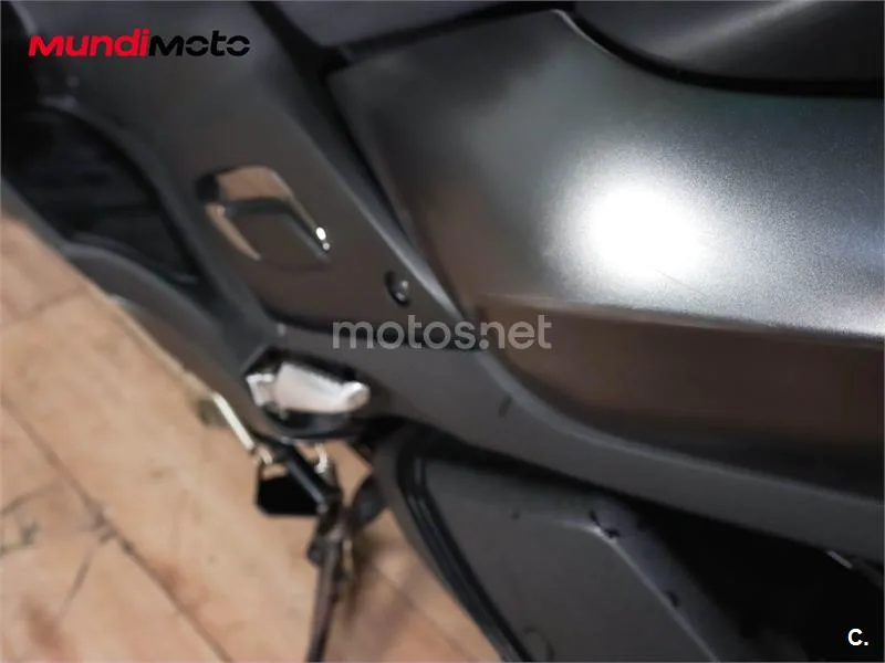Yamaha Tricity – Vista 17