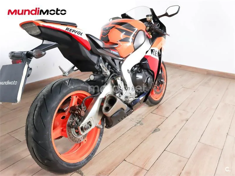 Honda CBR 1000 RR Fireblade – Vista 3
