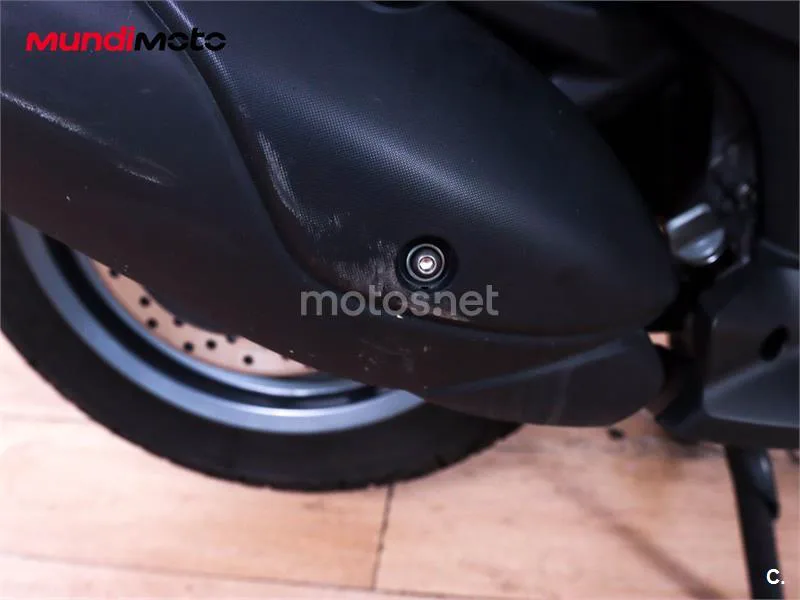 Yamaha XMAX 125 – Vista 16