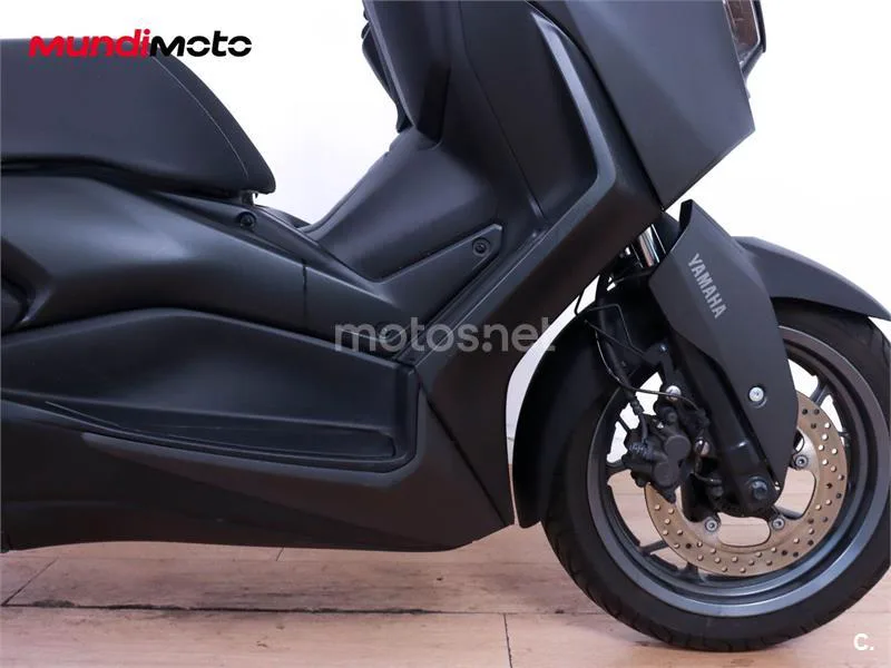 Yamaha XMAX 125 – Vista 24