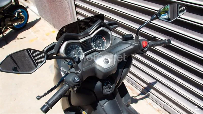 Yamaha XMAX 125 – Vista 20