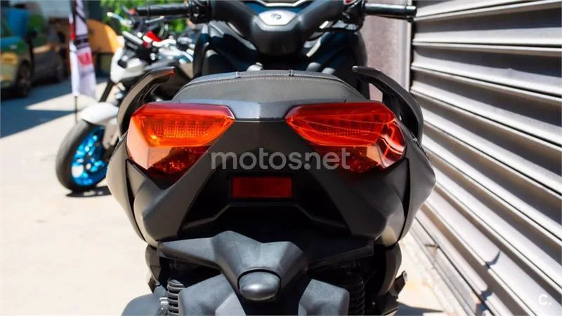 Yamaha XMAX 125 – Vista 22