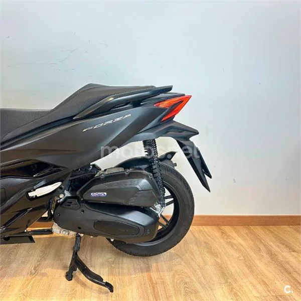 Honda Forza 125 – Vista 3