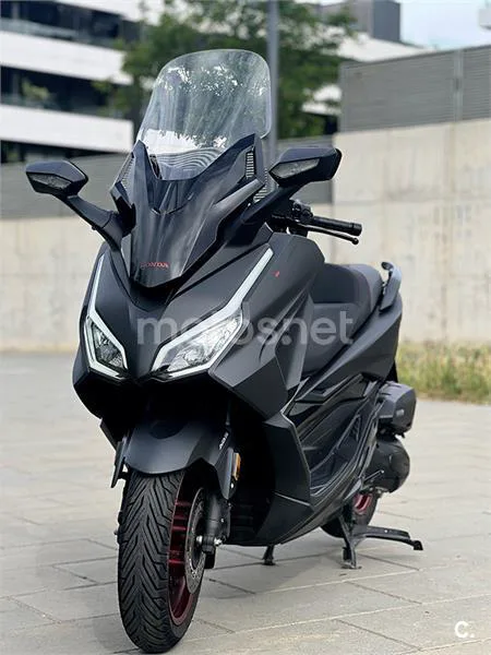 Honda Forza 125 – Vista 3