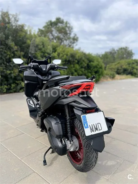 Honda Forza 125 – Vista 4