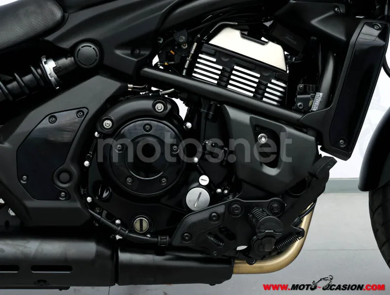 Kawasaki Vulcan S – Vista 5