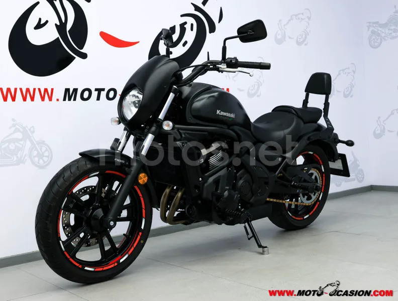 Kawasaki Vulcan S – Vista 8
