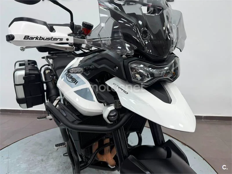 Triumph Tiger 900 – Vista 20