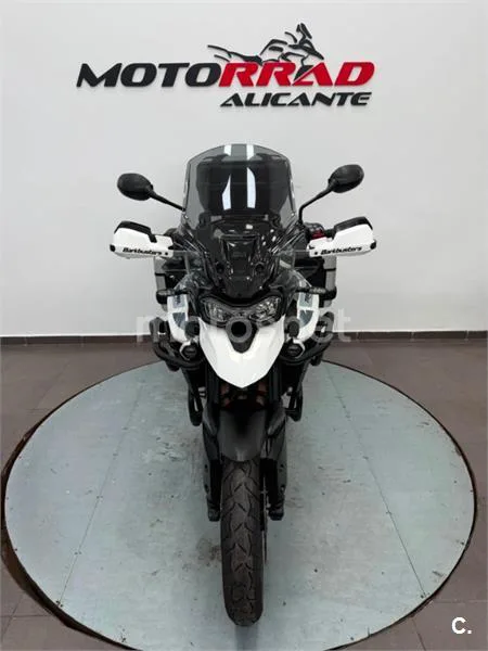 Triumph Tiger 900 – Vista 3
