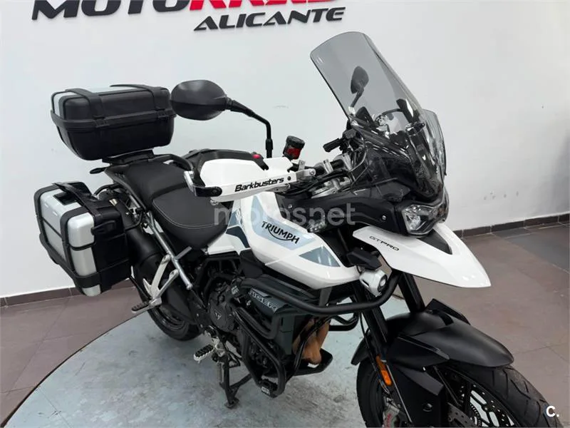 Triumph Tiger 900 – Vista 22