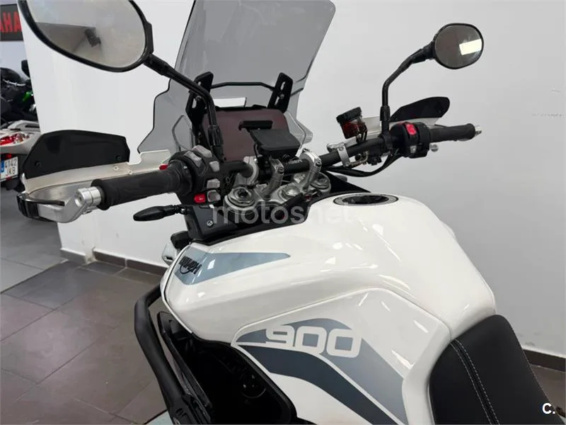 Triumph Tiger 900 – Vista 10