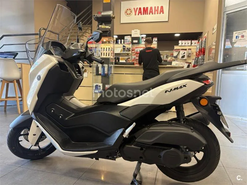 Yamaha NMAX – Vista 3