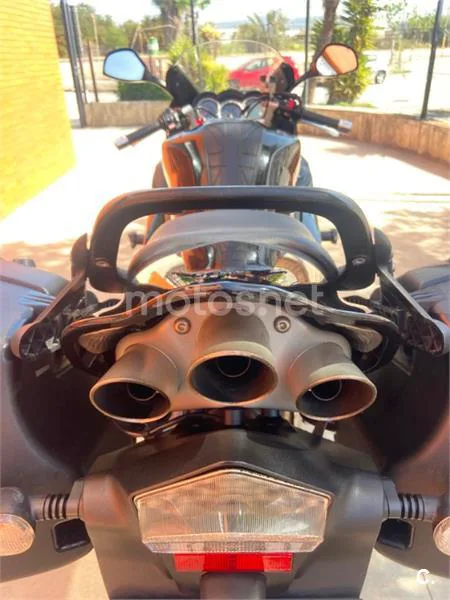 Triumph Sprint ST – Vista 3