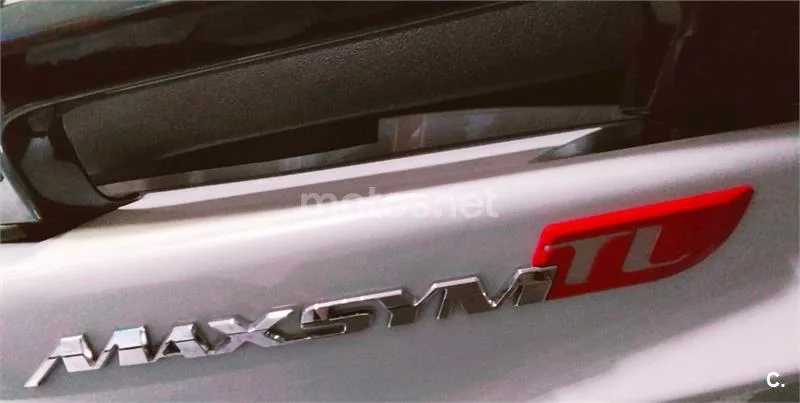 SYM Maxsym TL 500 – Vista 5