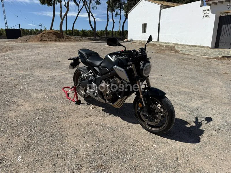 Honda CB 650 R – Vista 2