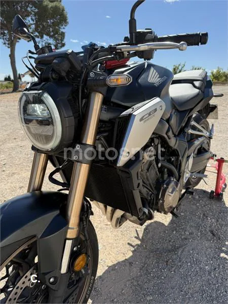 Honda CB 650 R – Vista 5