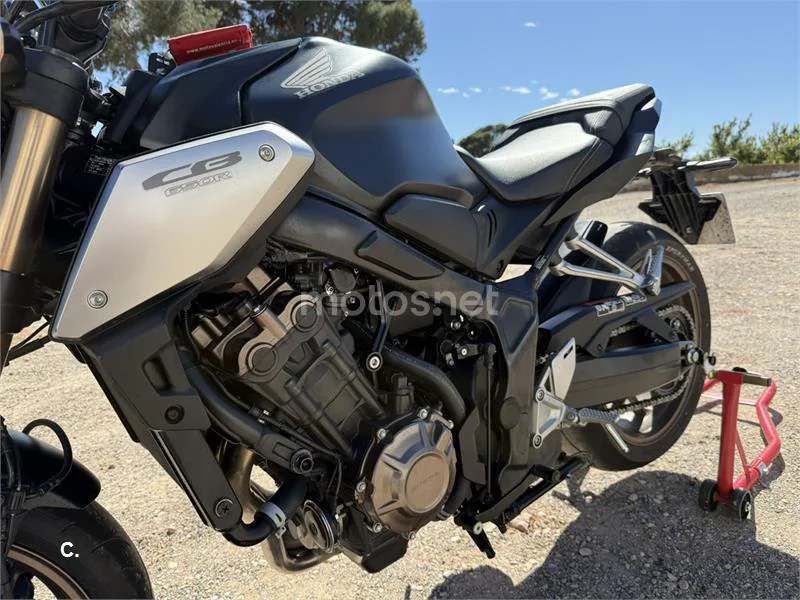 Honda CB 650 R – Vista 6