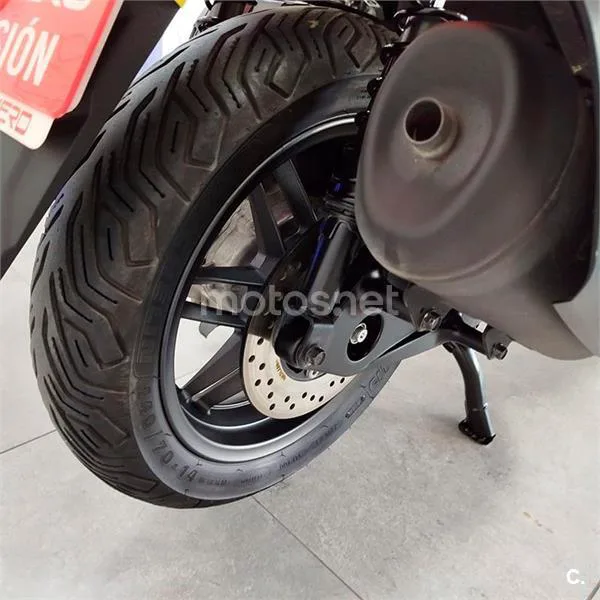 Honda Forza 350 – Vista 10