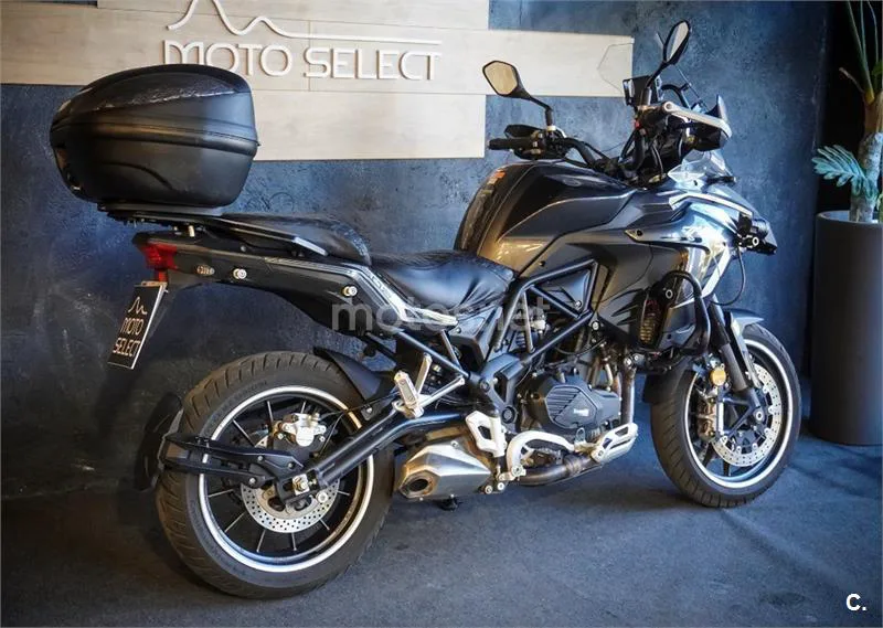 Benelli TRK 502 – Vista 4