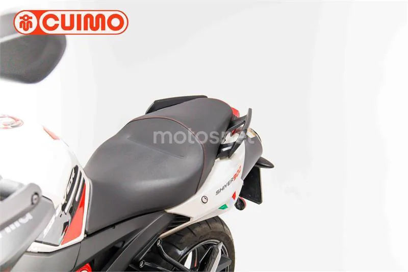 Aprilia Shiver 900 – Vista 23