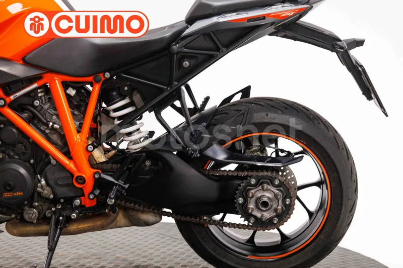 KTM 1290 Super Duke GT – Vista 24