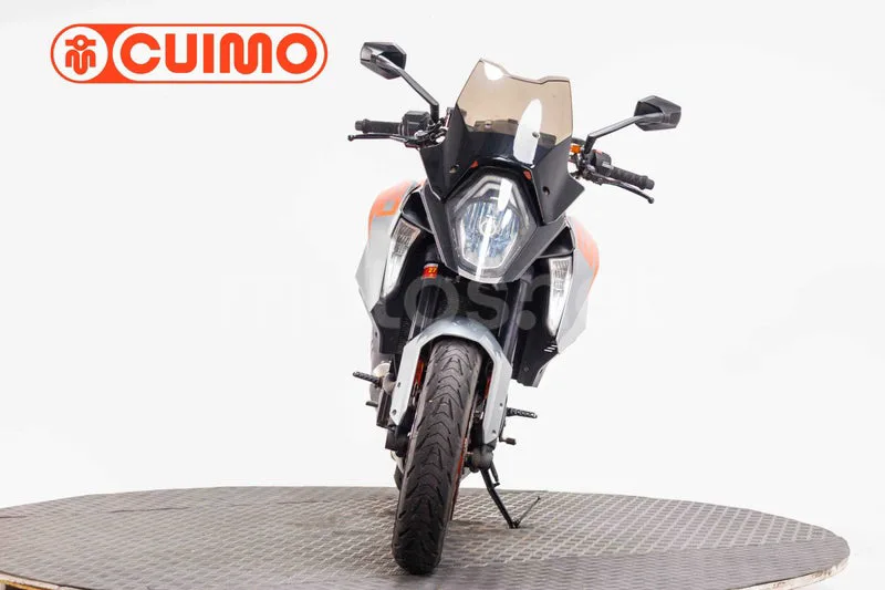 KTM 1290 Super Duke GT – Vista 29