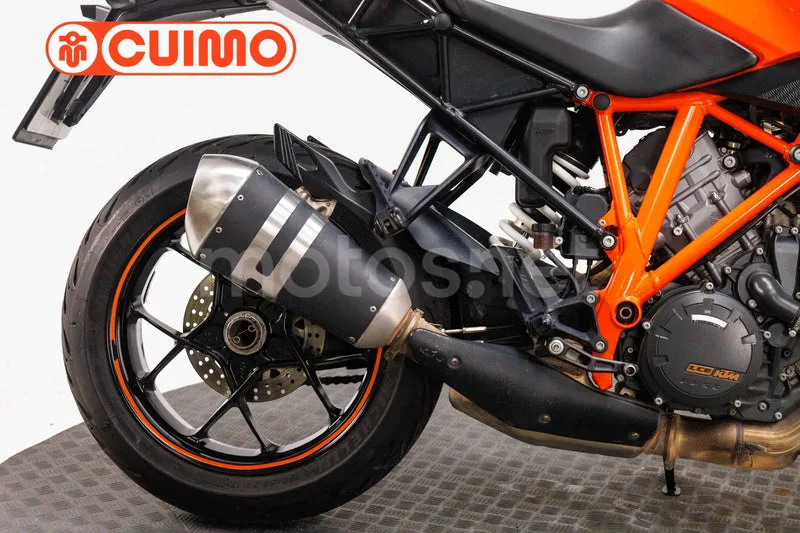 KTM 1290 Super Duke GT – Vista 8
