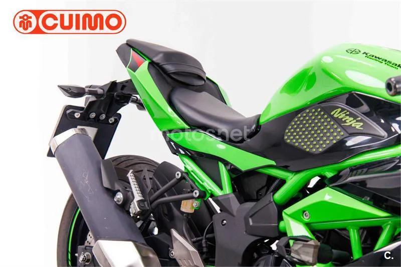 Kawasaki Ninja 125 – Vista 12