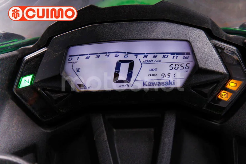 Kawasaki Ninja 125 – Vista 24