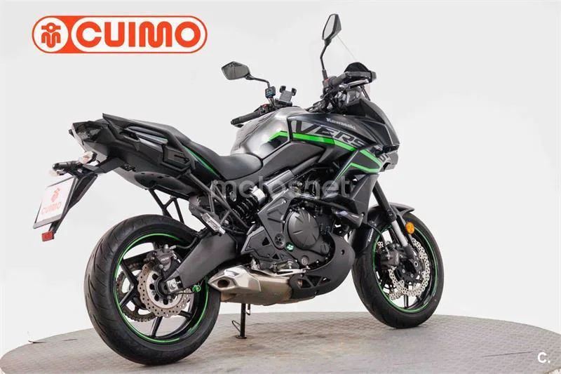 Kawasaki Versys – Vista 9