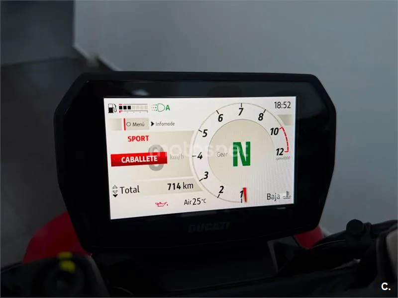 Ducati Streetfighter V2 – Vista 18