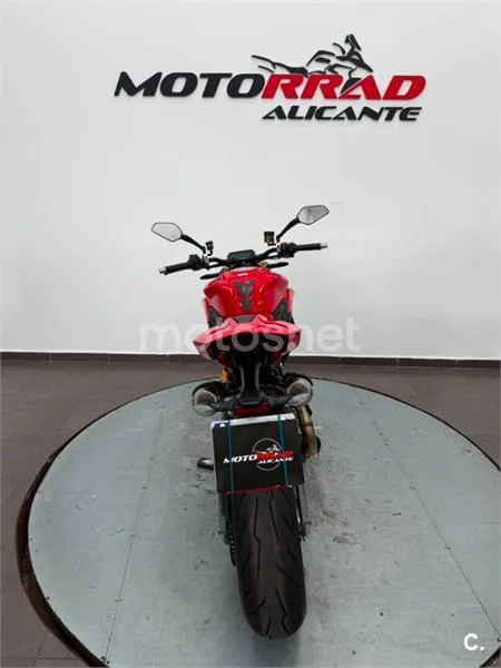 Ducati Streetfighter V2 – Vista 4