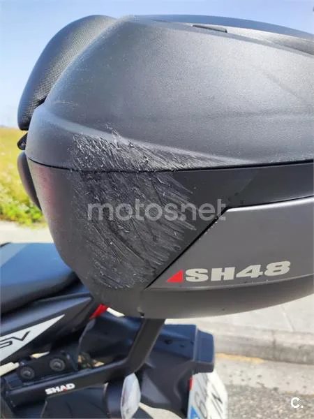 Suzuki SV 650 – Vista 8
