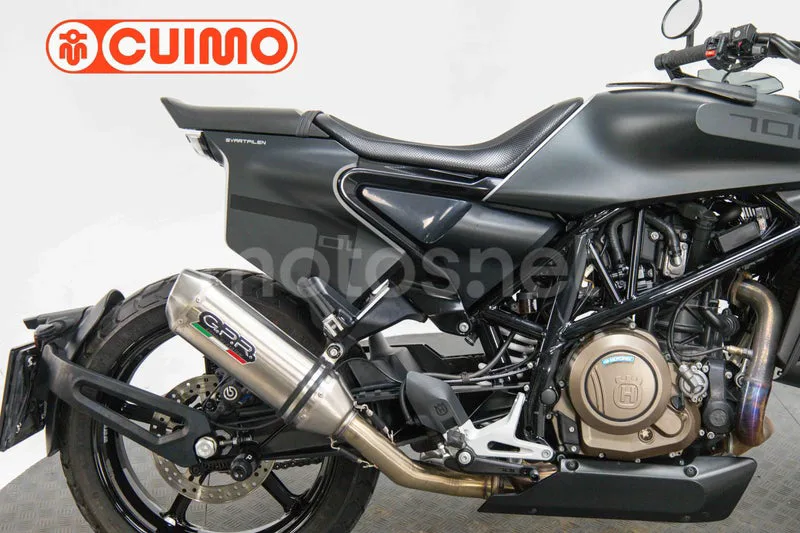 Husqvarna Svartpilen 701 – Vista 8