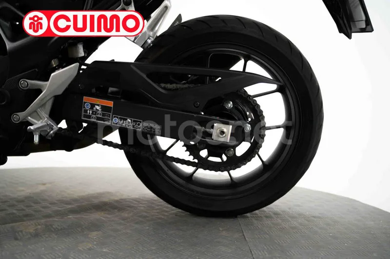 Honda CB 750 Hornet – Vista 18