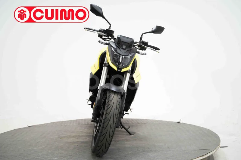 Honda CB 750 Hornet – Vista 10