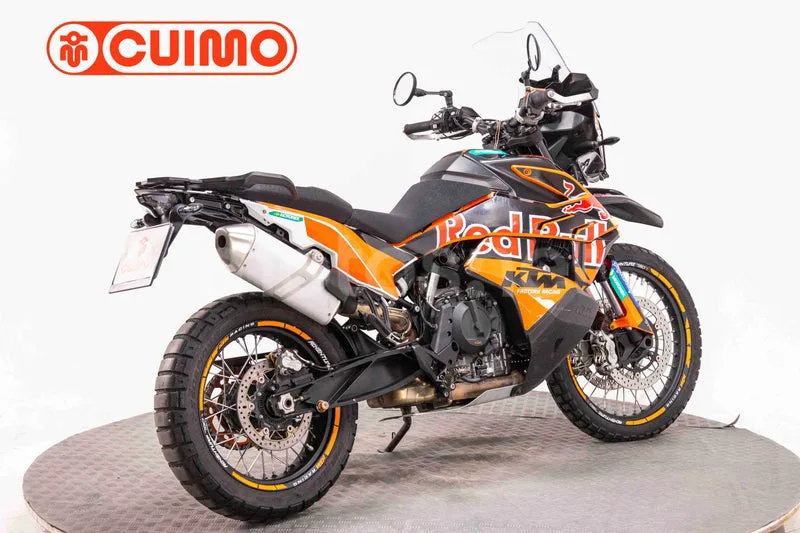 KTM 790 – Vista 17