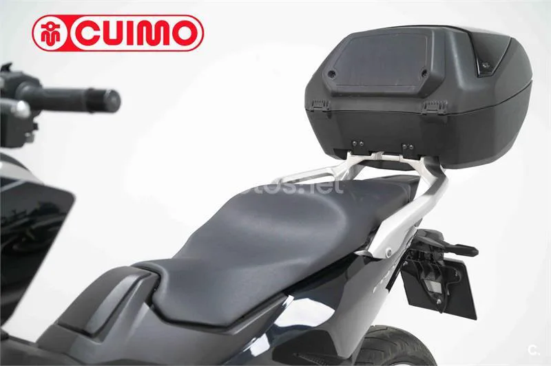 Honda Forza 750 – Vista 23