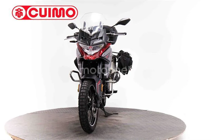Voge 650 DSX – Vista 10