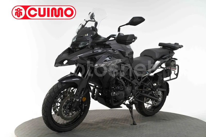 Benelli TRK 502 – Vista 18