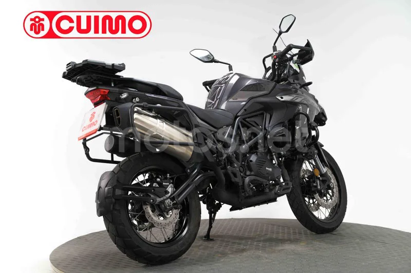 Benelli TRK 502 – Vista 7