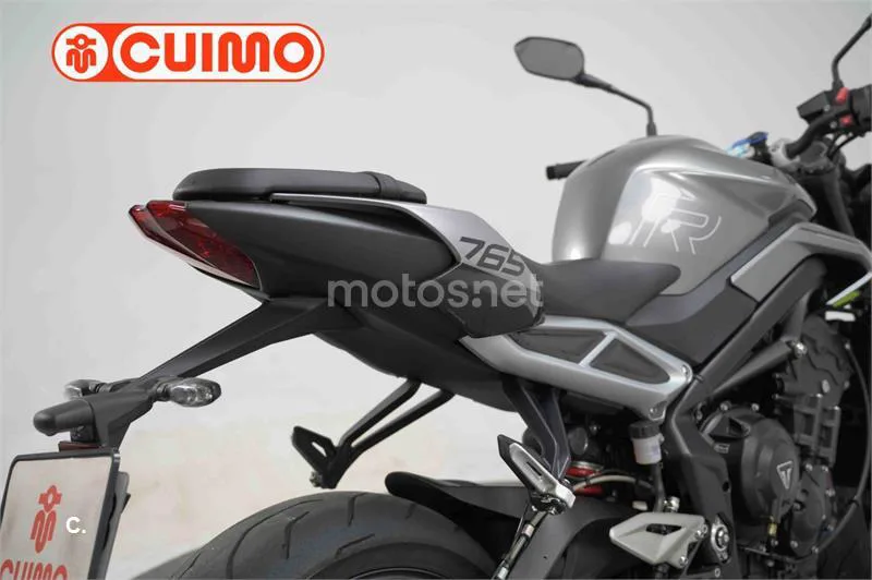Triumph Street Triple – Vista 16